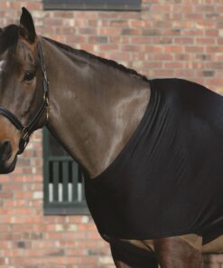 The WeatherBeeta Stretch Shoulder Guard prevents the rug from rubbing It is easy to use as it simply slips over the horses head and attaches in the girth area with touch tape